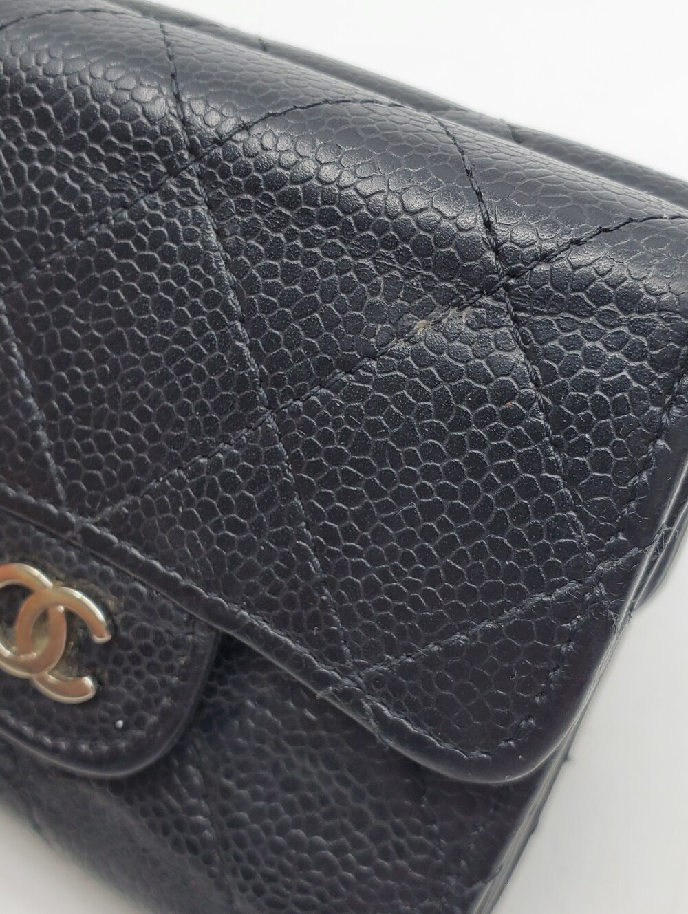Chanel 2010 Bifold With Coin Purse Compact Wallet - Picture 12 of 12